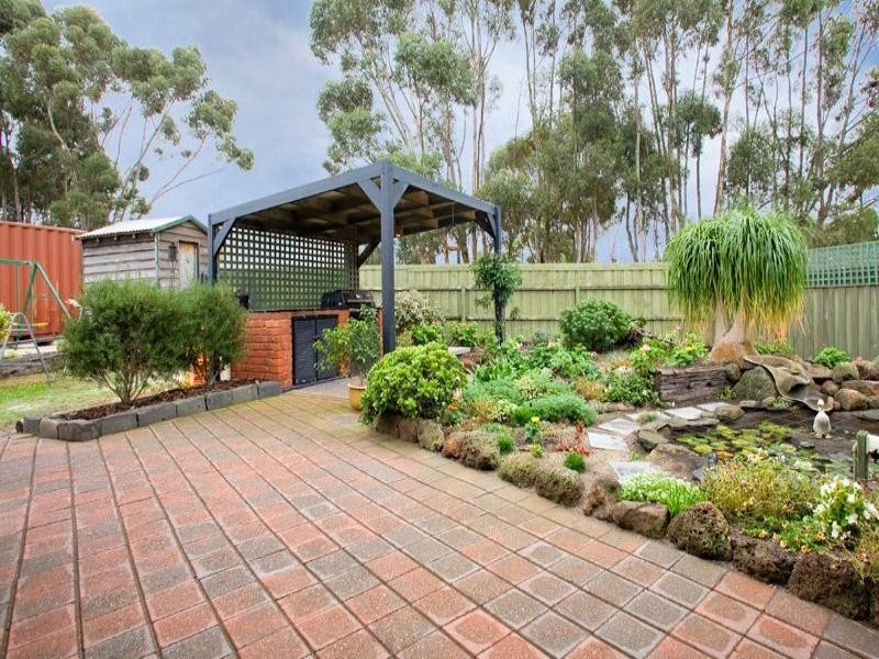 3 Newcomen Court, Lara VIC 3212