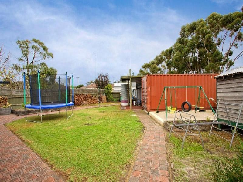 3 Newcomen Court, Lara VIC 3212