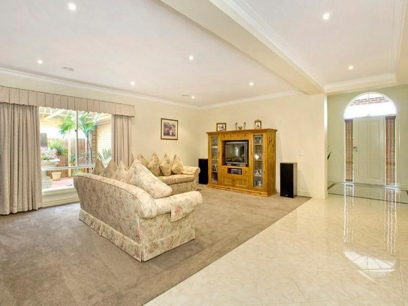 6 Nilaur Place, Lara VIC 3212