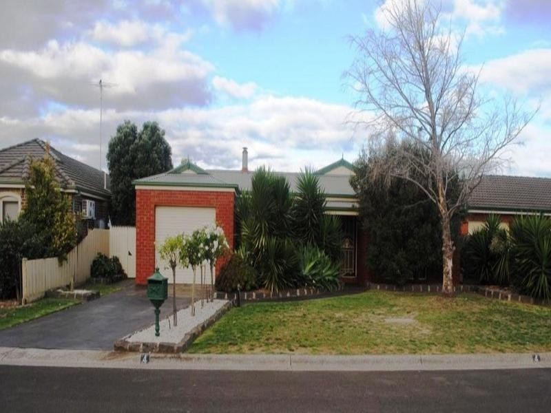4 Bernard Court, Lara VIC 3212