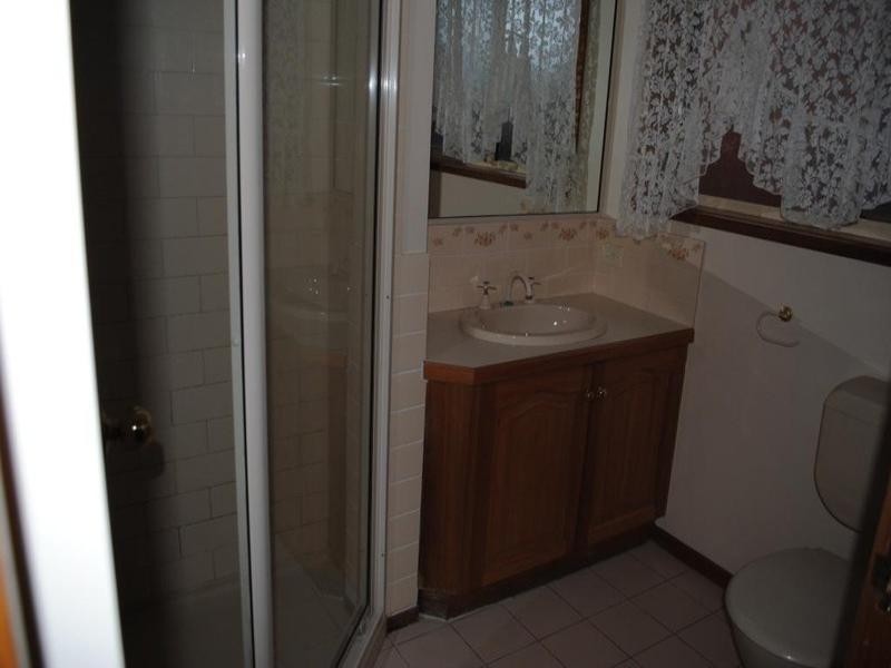 4 Bernard Court, Lara VIC 3212