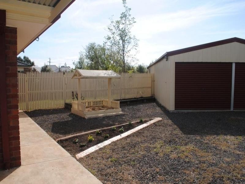 10 Ingrid Place, Lara VIC 3212