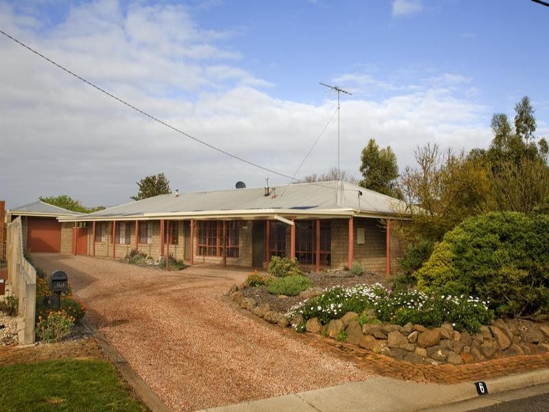 6 Rubena Crescent, Lara VIC 3212