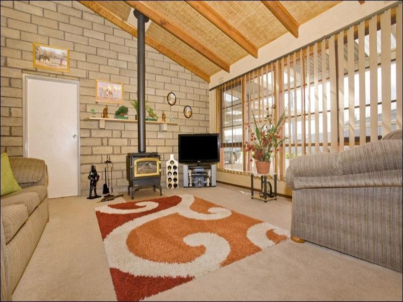 6 Rubena Crescent, Lara VIC 3212