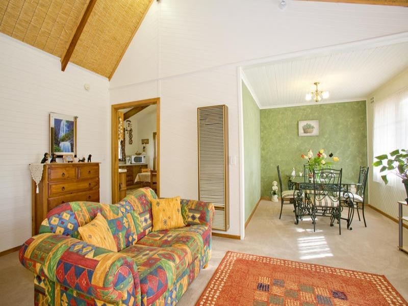 6 Rubena Crescent, Lara VIC 3212