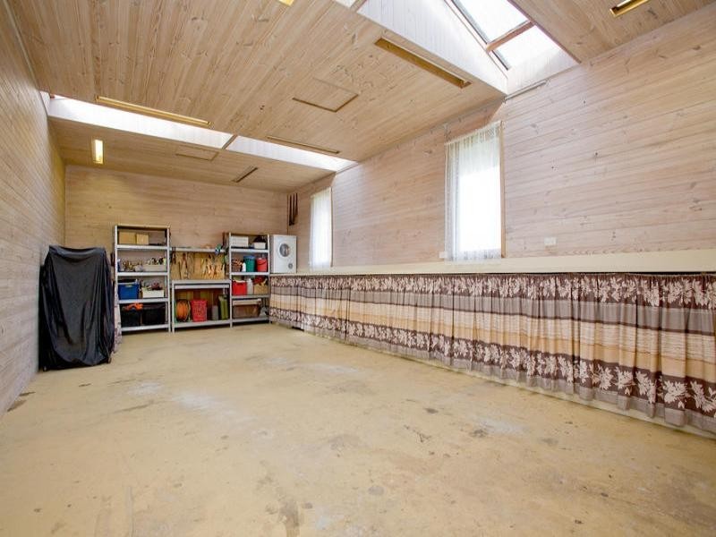 6 Rubena Crescent, Lara VIC 3212