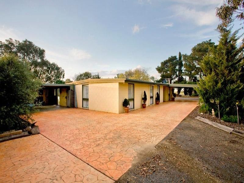 645 Old Melbourne Road, Little River VIC 3211