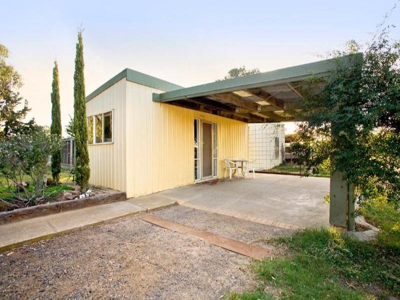 645 Old Melbourne Road, Little River VIC 3211
