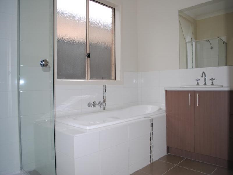 5 Grebe Court, Lara VIC 3212
