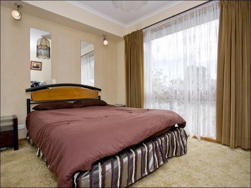 10 Cromwell Drive, Lara VIC 3212