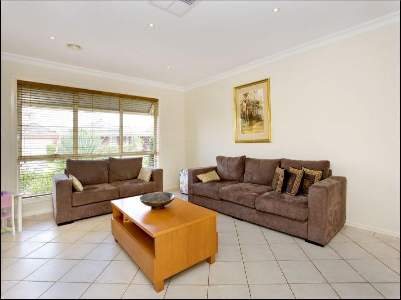 12 Ryan Place, Lara VIC 3212