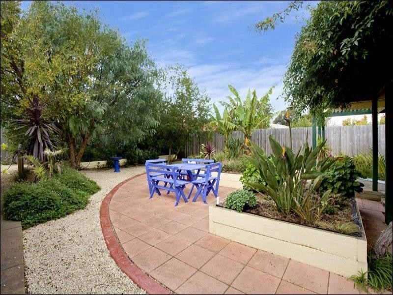 16 Benjamin Drive, Lara VIC 3212