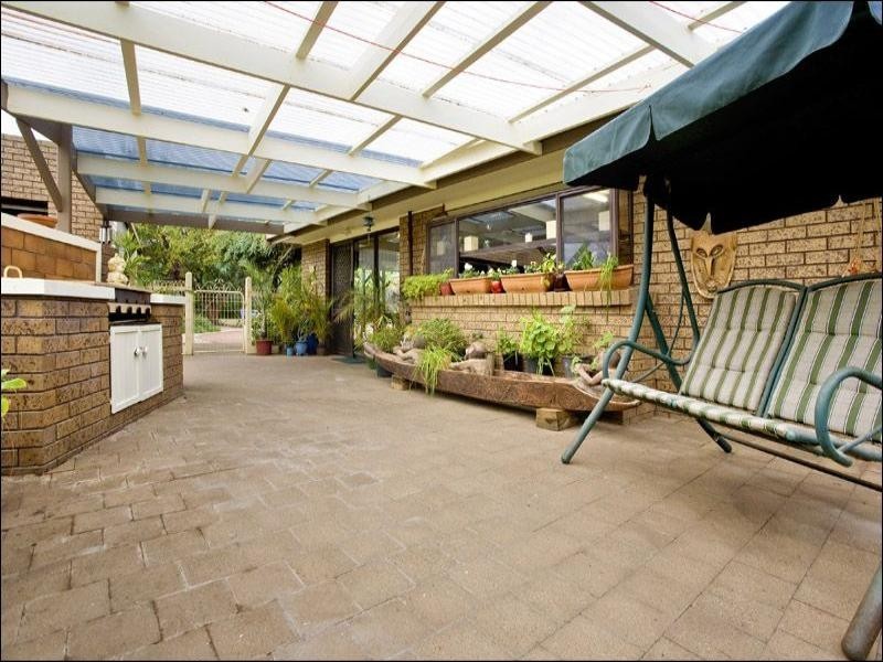 16 Benjamin Drive, Lara VIC 3212