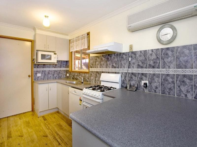 6 Orbit Drive, Whittington VIC 3219