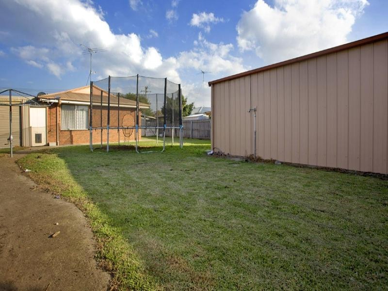 6 Orbit Drive, Whittington VIC 3219