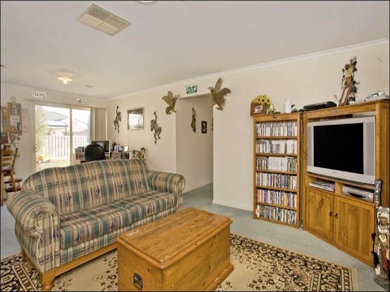 19 Country Gardens Drive, Lara VIC 3212