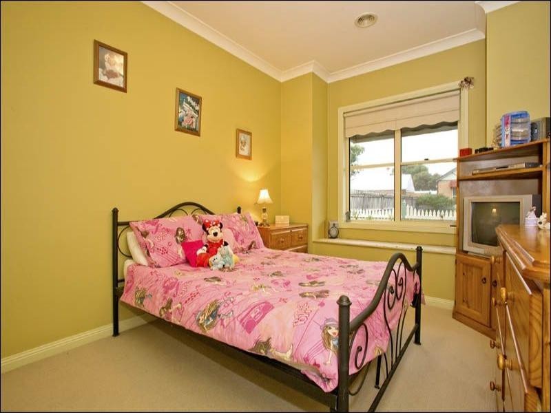 16 Francis Court, Lara VIC 3212