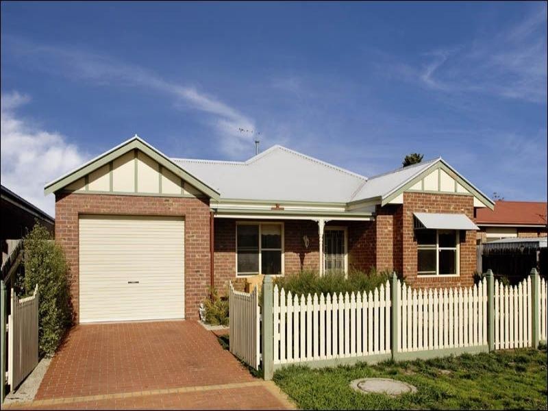 16 Francis Court, Lara VIC 3212