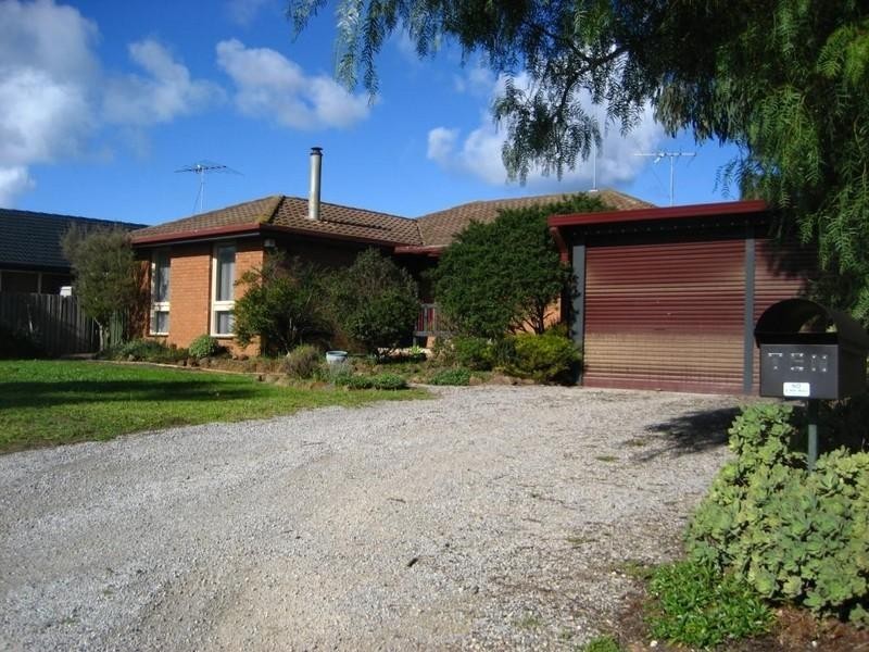 10 Lorikeet Lane, Lara VIC 3212
