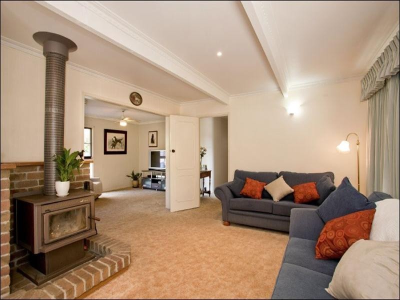 15 Glenoe Drive, Lara VIC 3212