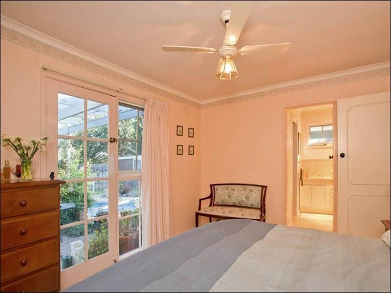 15 Glenoe Drive, Lara VIC 3212