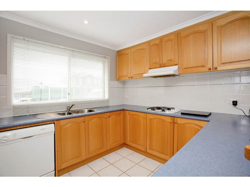 14 Canterbury Road East, Lara VIC 3212