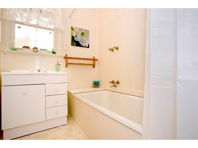 16 Rotella Avenue, Corio VIC 3214