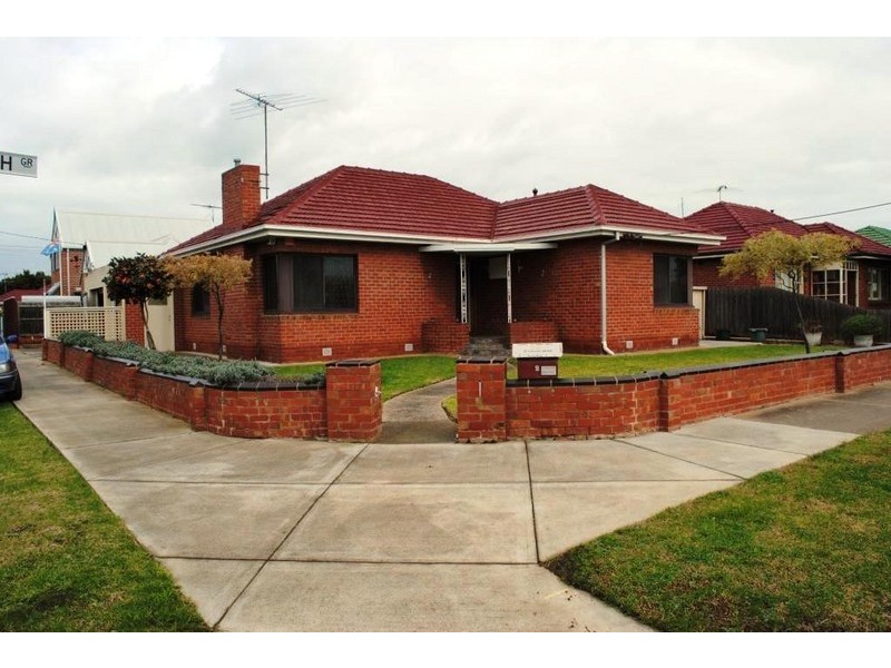 2 Walsh Grove, North Geelong VIC 3215