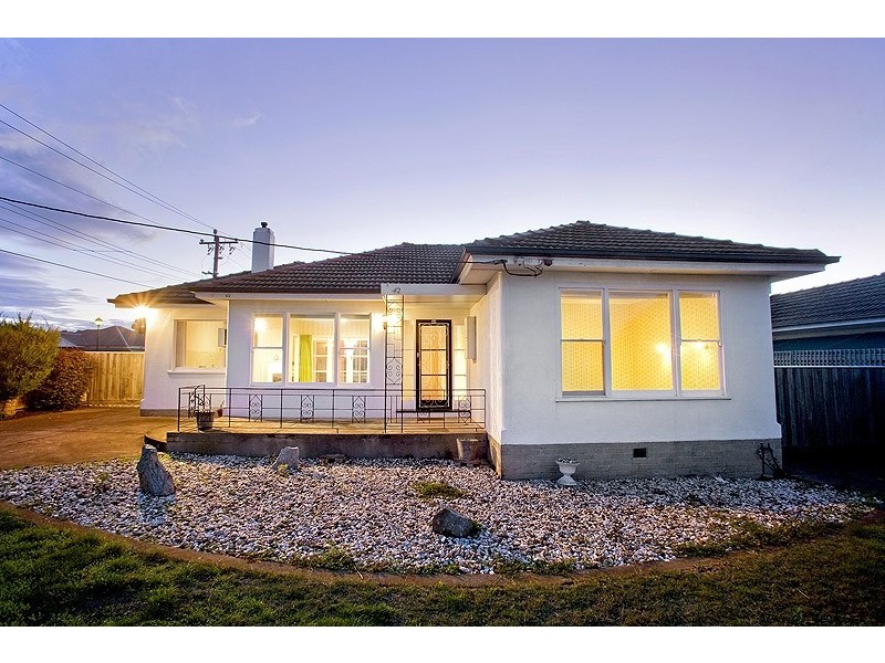 42 Forest Road, Lara VIC 3212