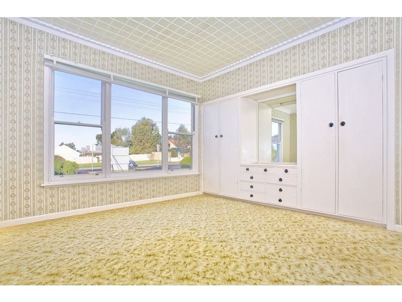 42 Forest Road, Lara VIC 3212