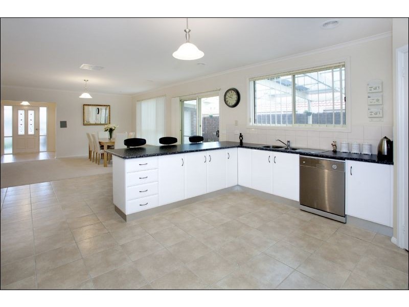 4 Hailar Lane, Lara VIC 3212