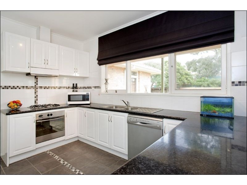 13 Flinders Avenue, Lara VIC 3212