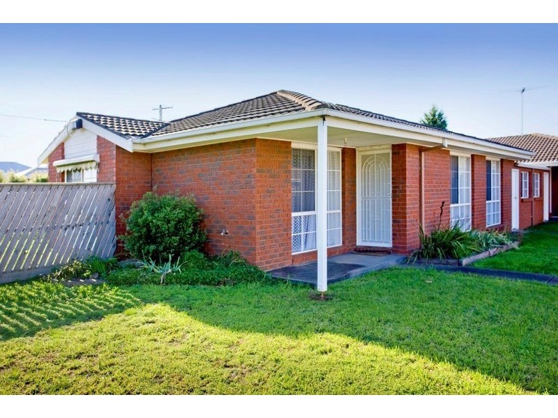 1/28 Cameron Crescent, Lara VIC 3212