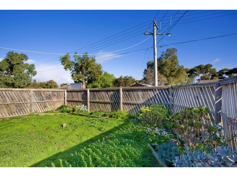 1/28 Cameron Crescent, Lara VIC 3212
