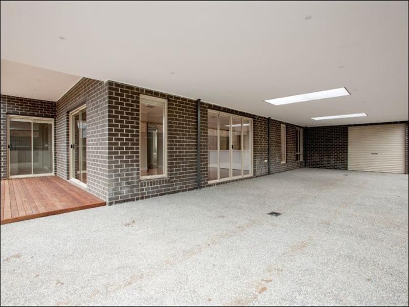 57 Moorhen Drive, Lara VIC 3212