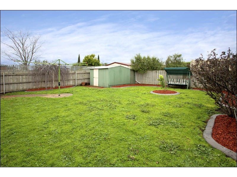 12 Misten Court, Lara VIC 3212