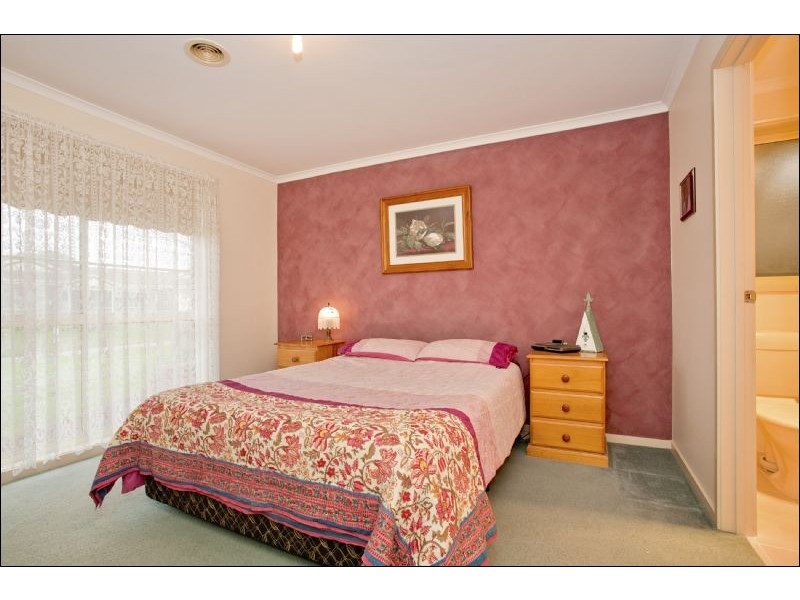 12 Misten Court, Lara VIC 3212