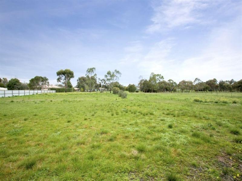 110 Buckingham Street, Lara VIC 3212