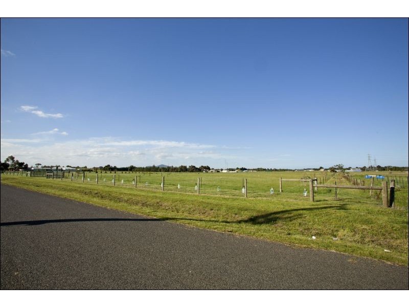 10 Links Street, Lara VIC 3212