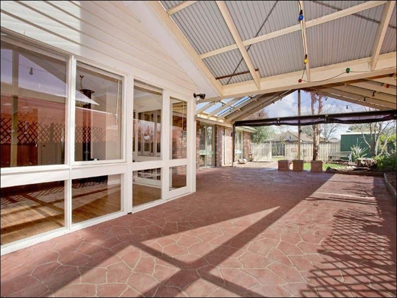 2 Anna Court, Lara VIC 3212