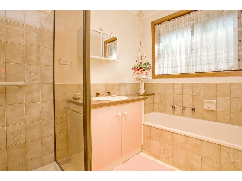 60 Cloverdale Drive, Corio VIC 3214