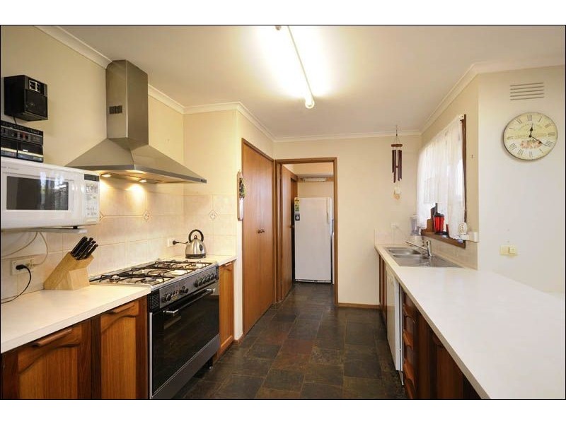 21 Smeaton Close, Lara VIC 3212