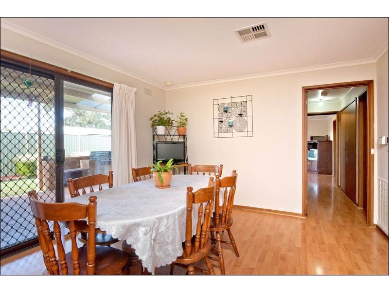 21 Smeaton Close, Lara VIC 3212