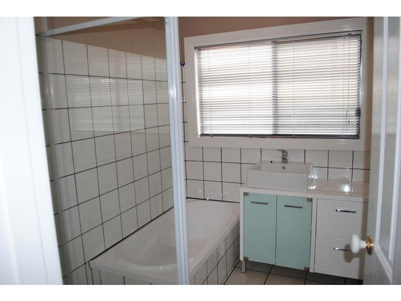 16 Malcolm Street, Bell Park VIC 3215