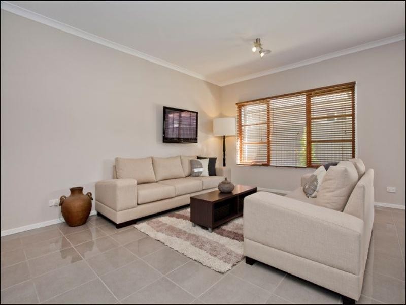 28 Springwater Drive, Lara VIC 3212