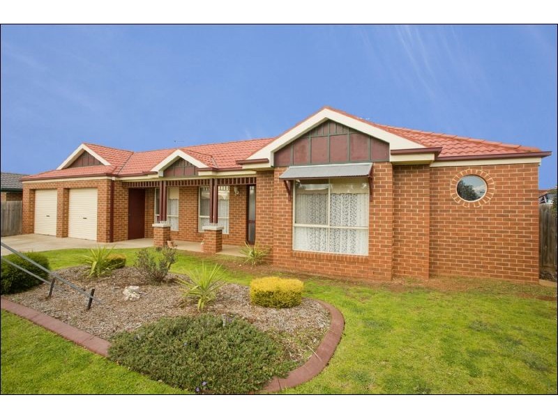 12 Canterbury Road East, Lara VIC 3212