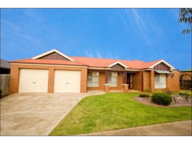 12 Canterbury Road East, Lara VIC 3212