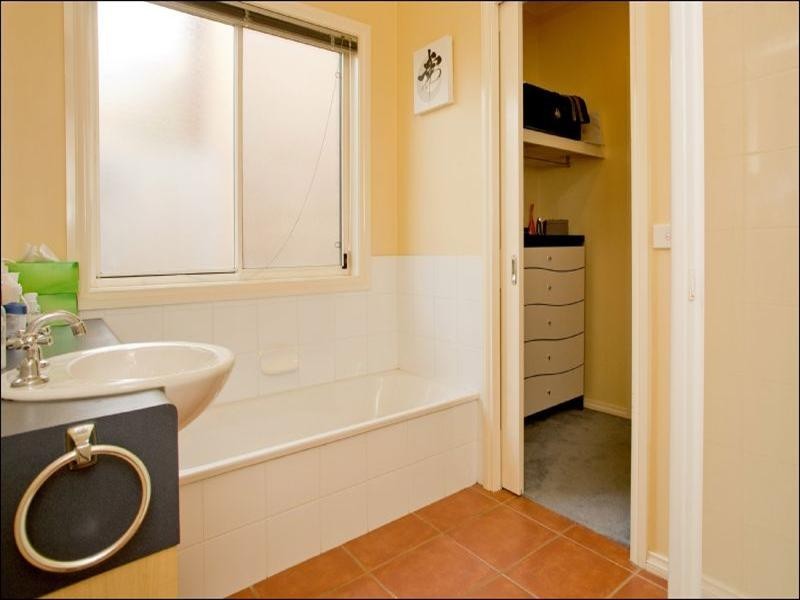 6 Francis Court, Lara VIC 3212