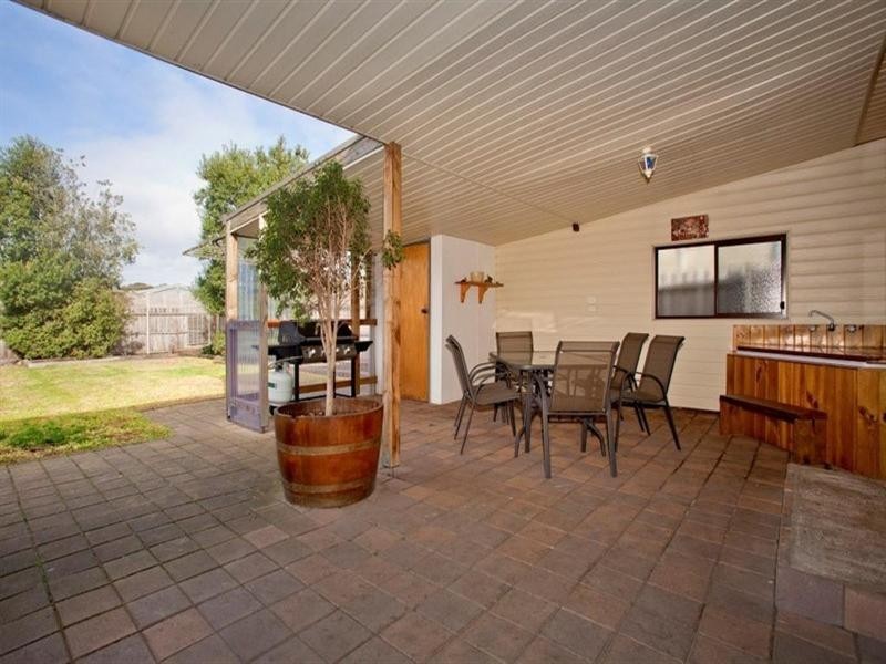 2 Hague Street, Corio VIC 3214