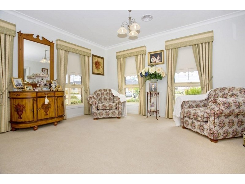 6 McSal Street, Lovely Banks VIC 3221